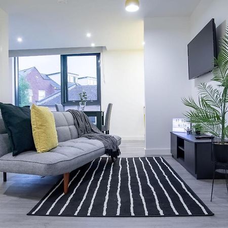 Royal Riverside Apartments Sheffield Centre - Opulent Living Экстерьер фото