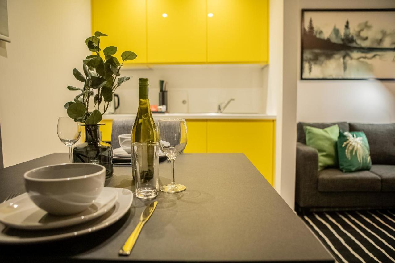 Royal Riverside Apartments Sheffield Centre - Opulent Living Экстерьер фото